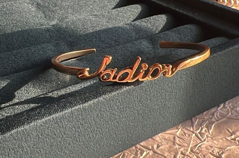 j-a-d-i-o-r bracelet